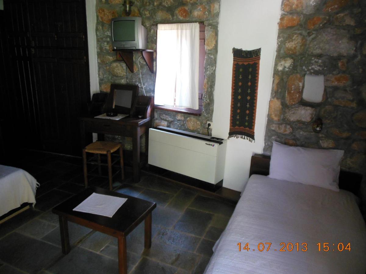 Tsitsiris Castle 호텔 Stavríon 외부 사진